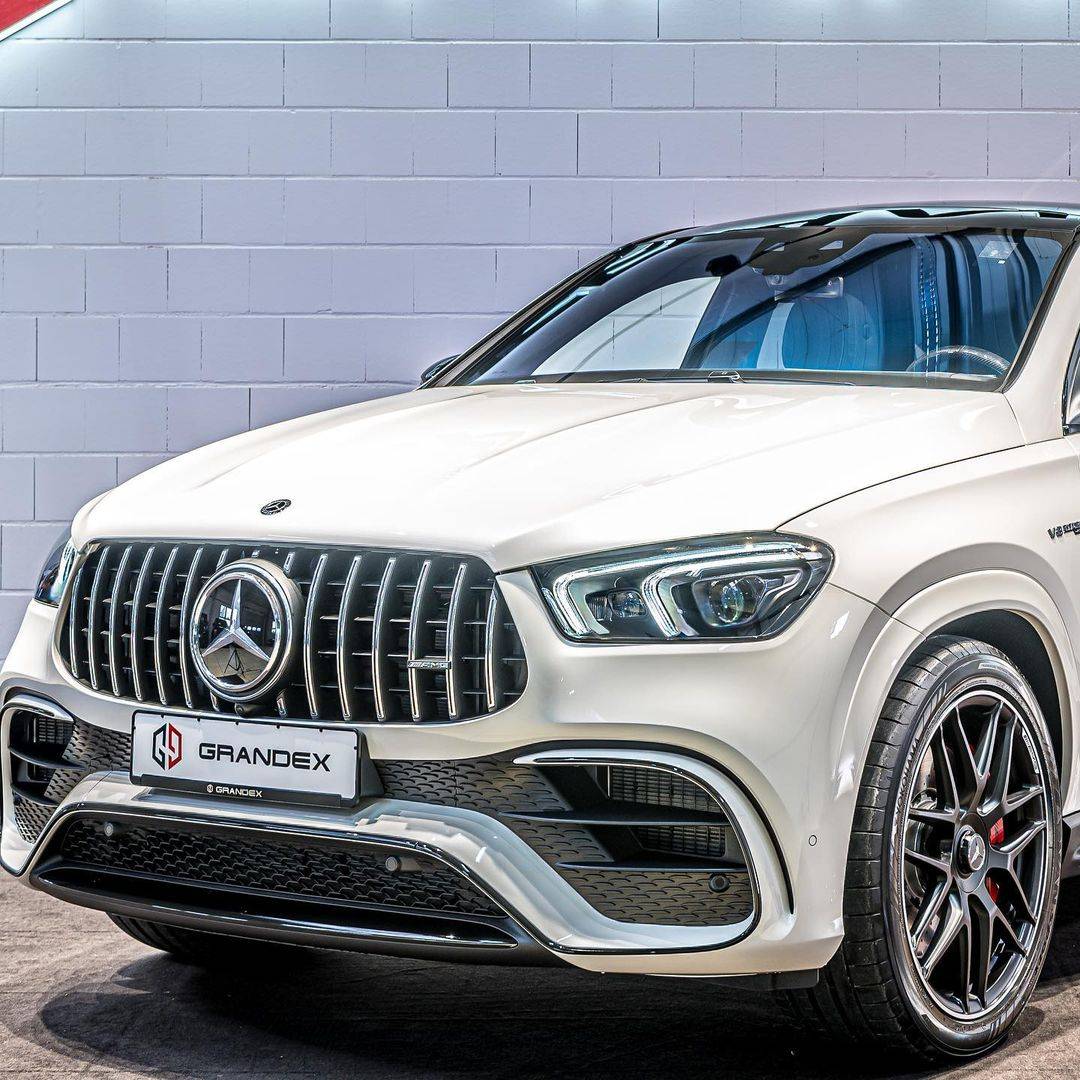 全新奔驰amg gle 63s轿跑实拍,动力表现很强悍