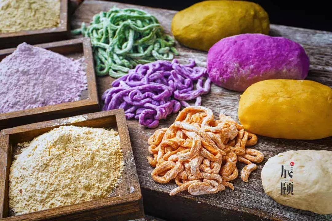 辰颐物语:「天然果蔬面粉」给生活一点色彩