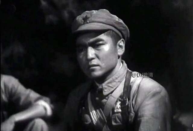 李雨农是昔日北影厂老戏骨,算是北影厂演员剧团成立以后,最早的那批