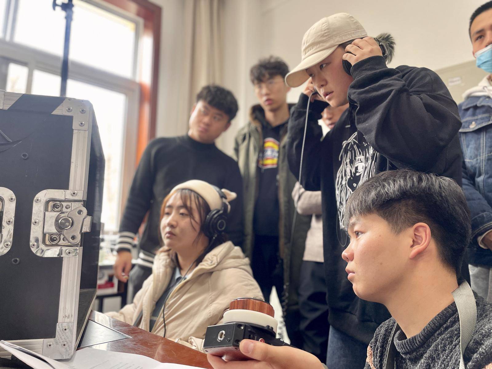 这个"学生剧组"不一般_手机搜狐网