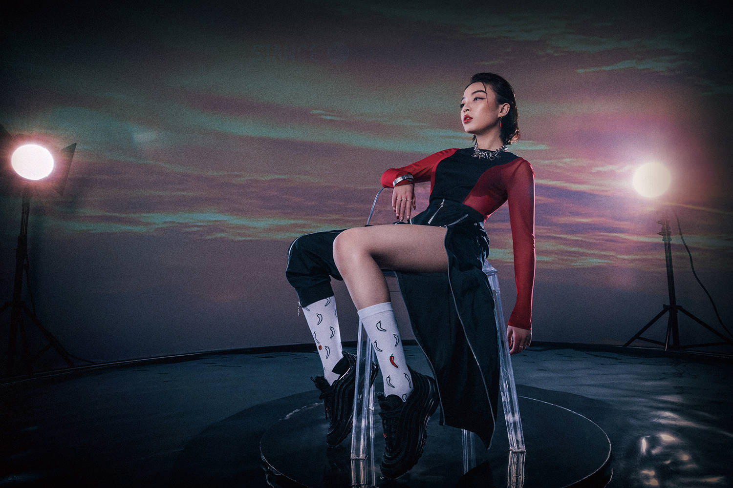 与vava和franklin一起进入stance描绘极致自我的理想世界