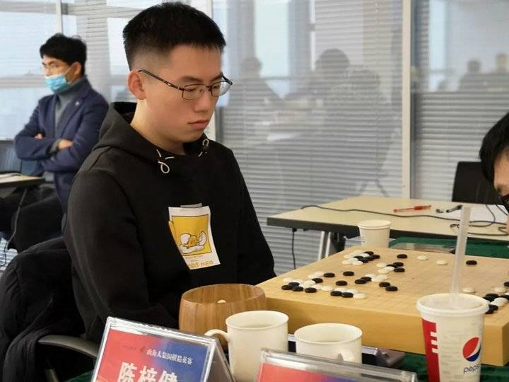 五位世界冠军云集日照角逐山海大象围棋精英赛