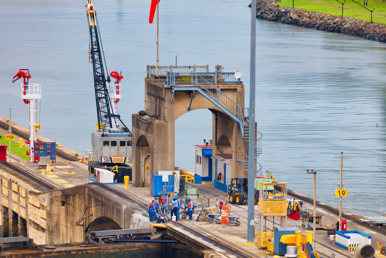巴拿马运河的交通堵塞是如何影响海运的