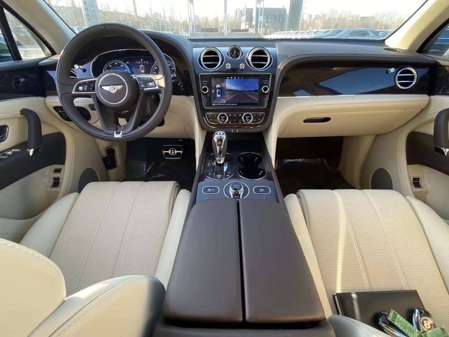 2020款宾利添越让利促销卓越性能巨惠低价