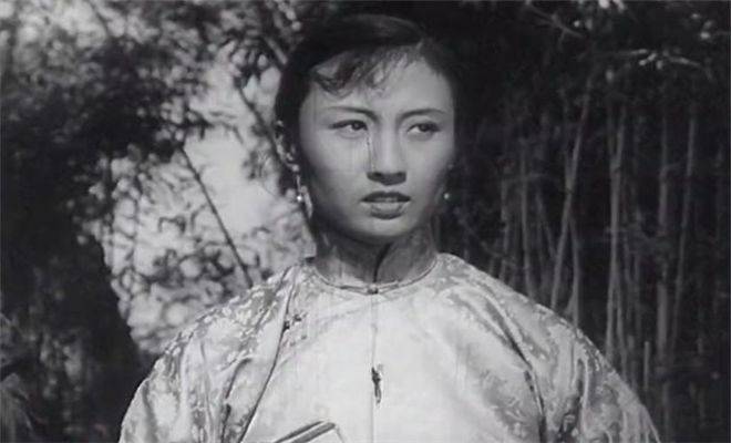 她结过四次婚,生了7个孩子,晚年依然追求爱情,她就是黄宗英