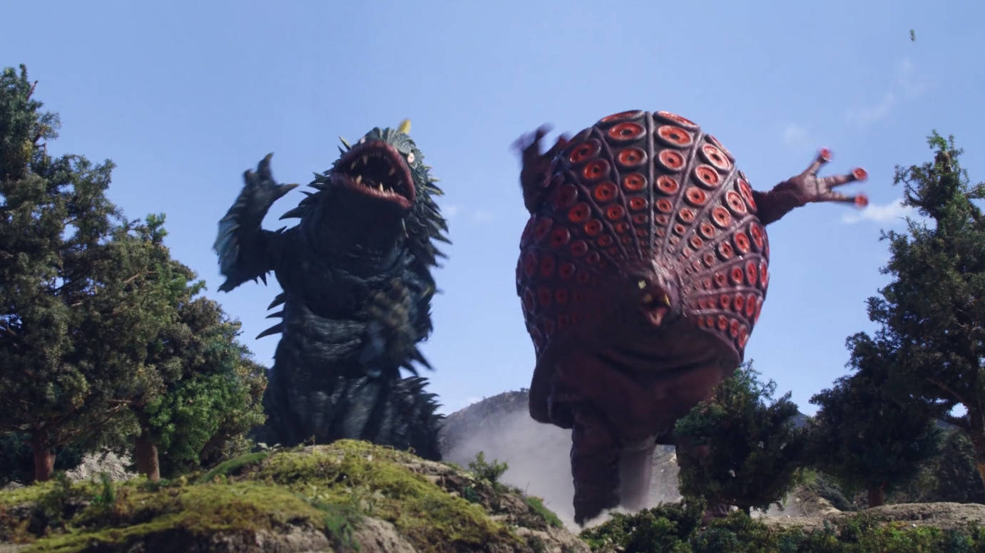 另一方面就是这次的皮套特别多,剧中一共出现了7个皮套,其中怪兽就有