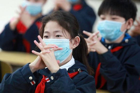 原创成都确诊新冠女孩发声回应公众质疑大家真的误会她了