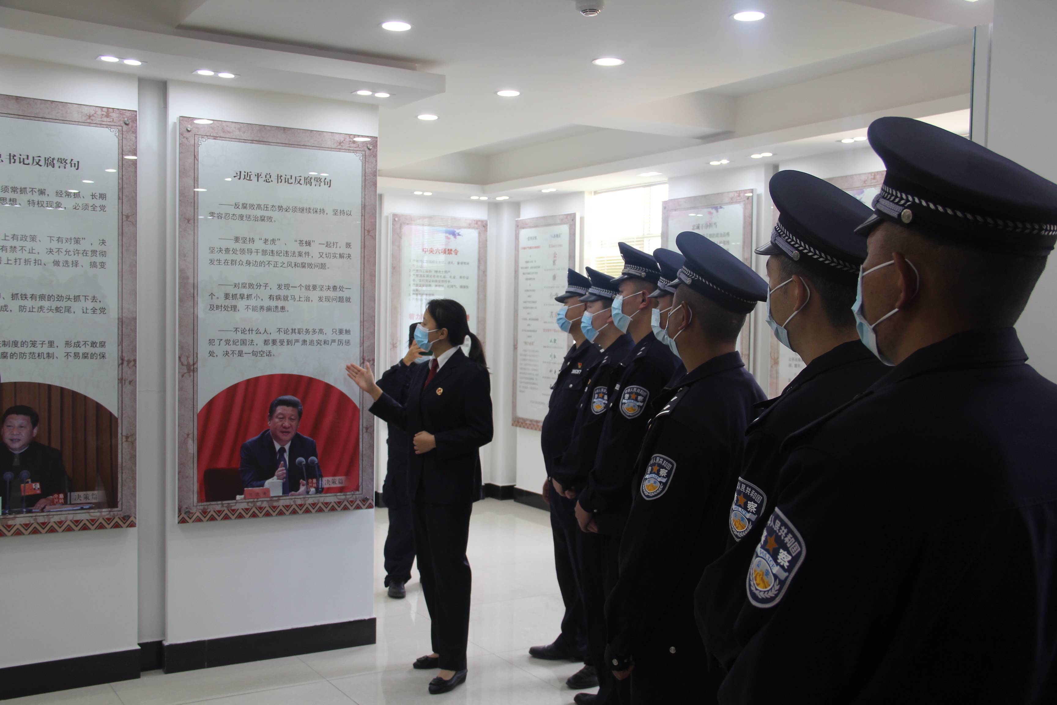 反腐倡廉警示教育基地位于沧源县人民检察院办公大楼内,展厅由决策篇