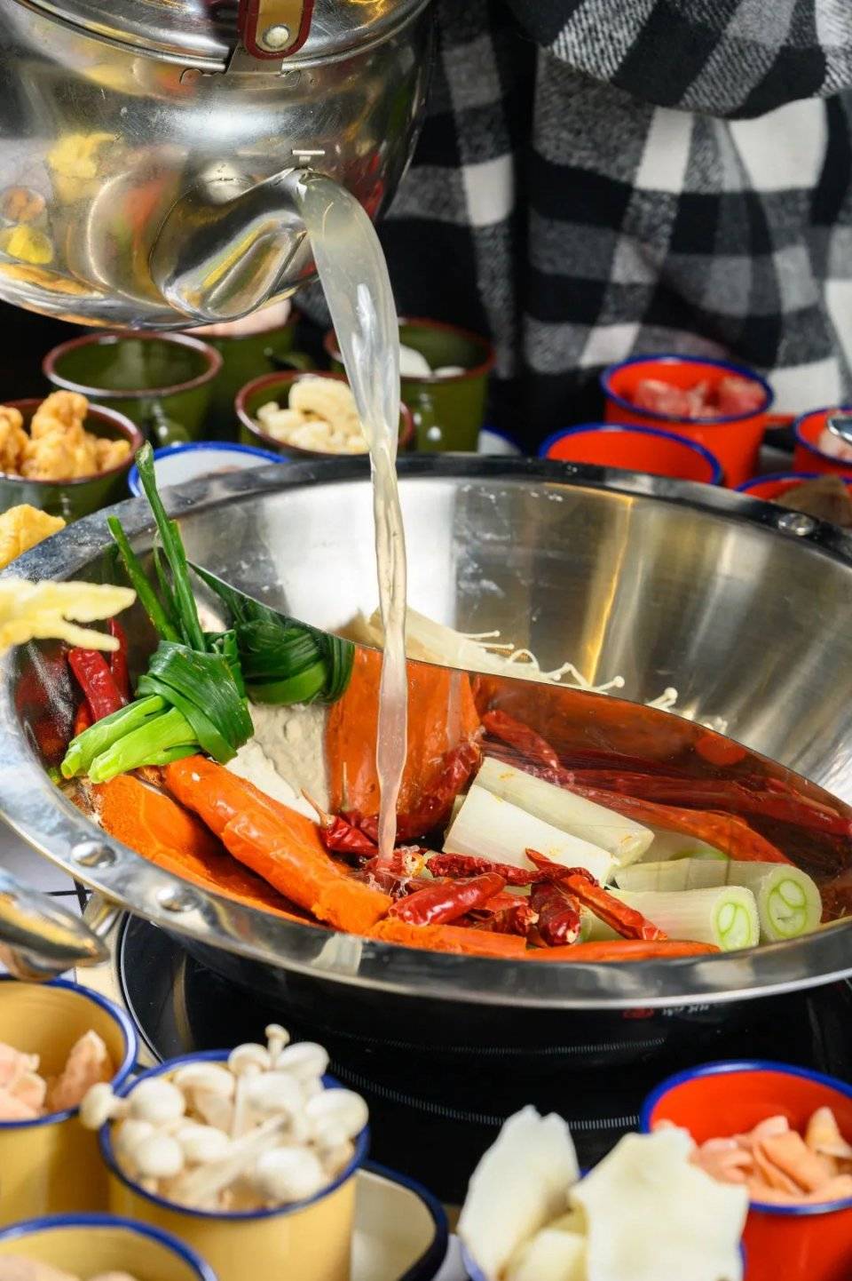 客村盅盅火锅这样的店广州怎么只有一家啊