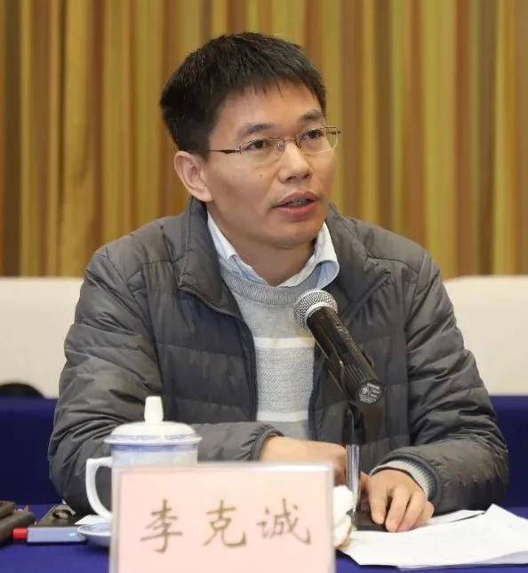 李克诚澎湃新闻江苏新闻中心总监镇江要注重差异化发展,把自己的长短