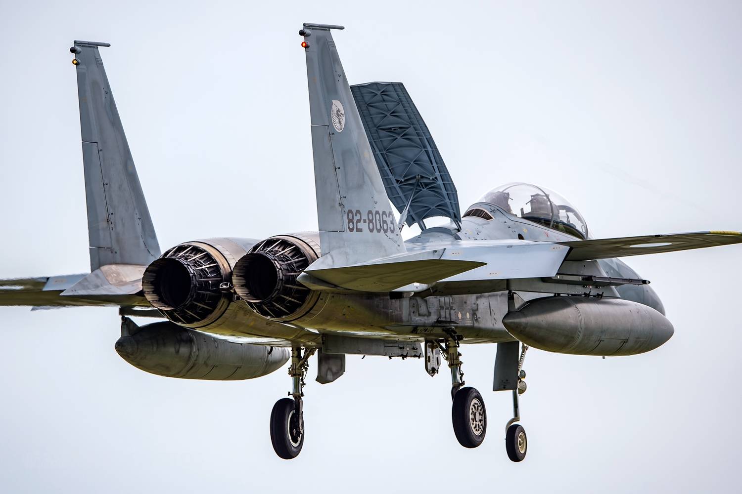 买来的现代化,日本石川岛播磨f100发动机,组装货40年依然有优势_战斗