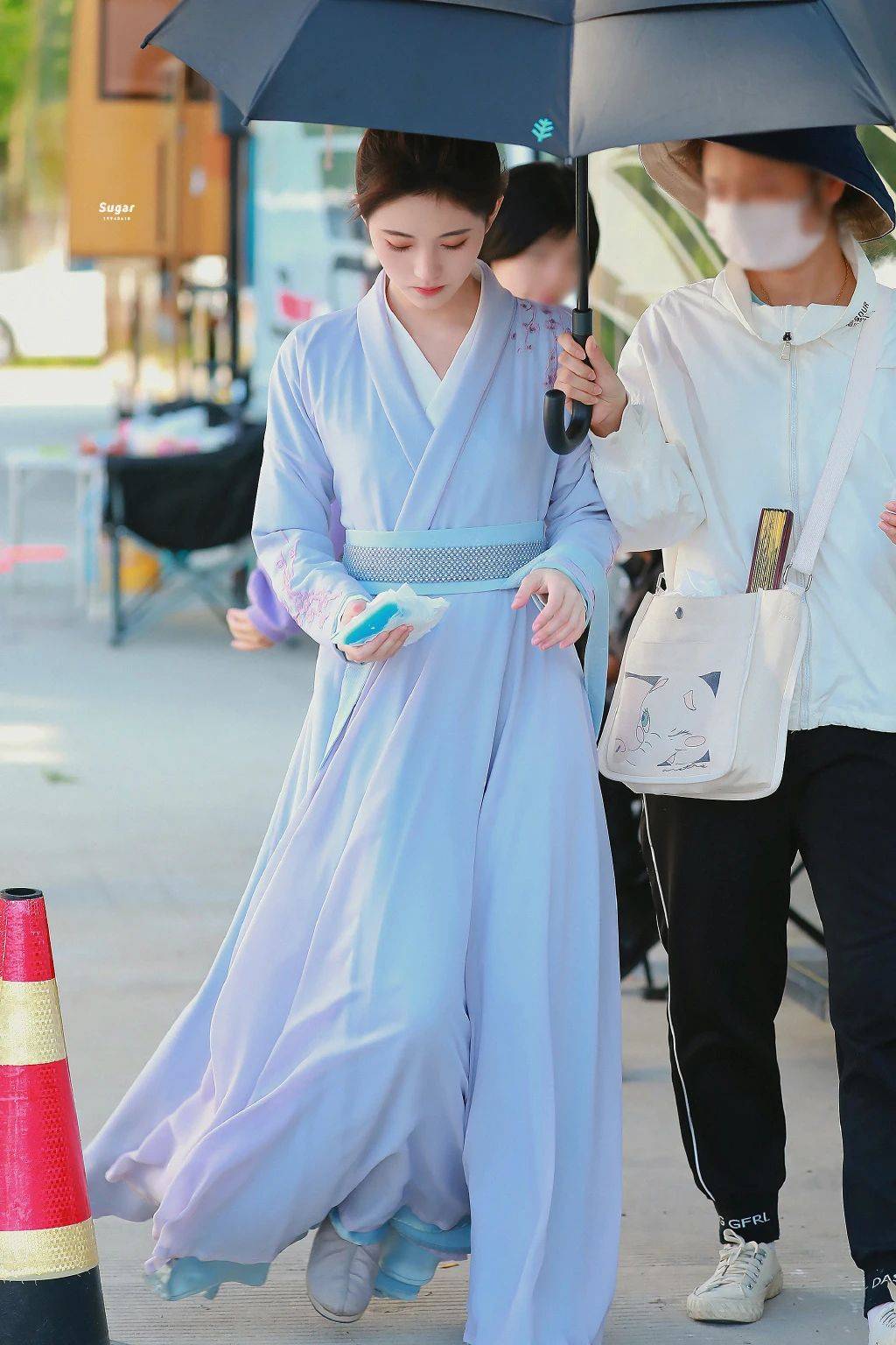 鞠婧祎壁纸:缘世今生都有你,梦里梦外都是你