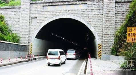 竟然有这些的神秘隧道：穿过后时间倒退一小时是真的吗？