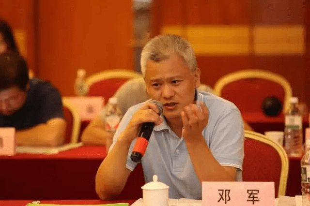 后的邓军,成功考取西安交通大学能动学院博士研究生,师从徐通模教授