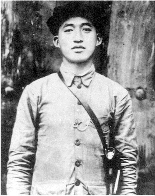 原创吴焕先的一位秘书成最年轻的开国中将晚年进入中央军委