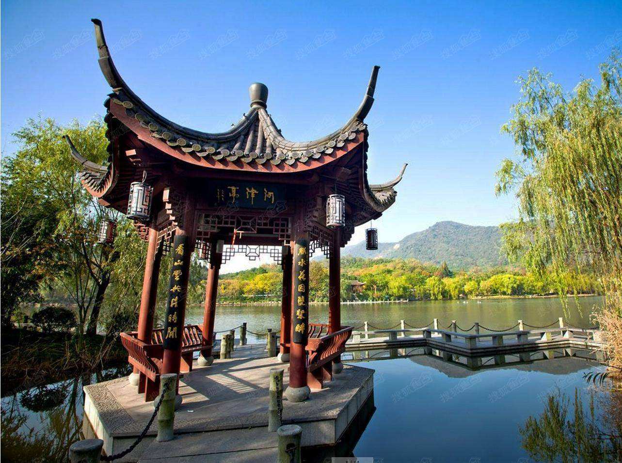 在家装一个这样的凉亭喝茶聊天很哇塞朋友都多几个