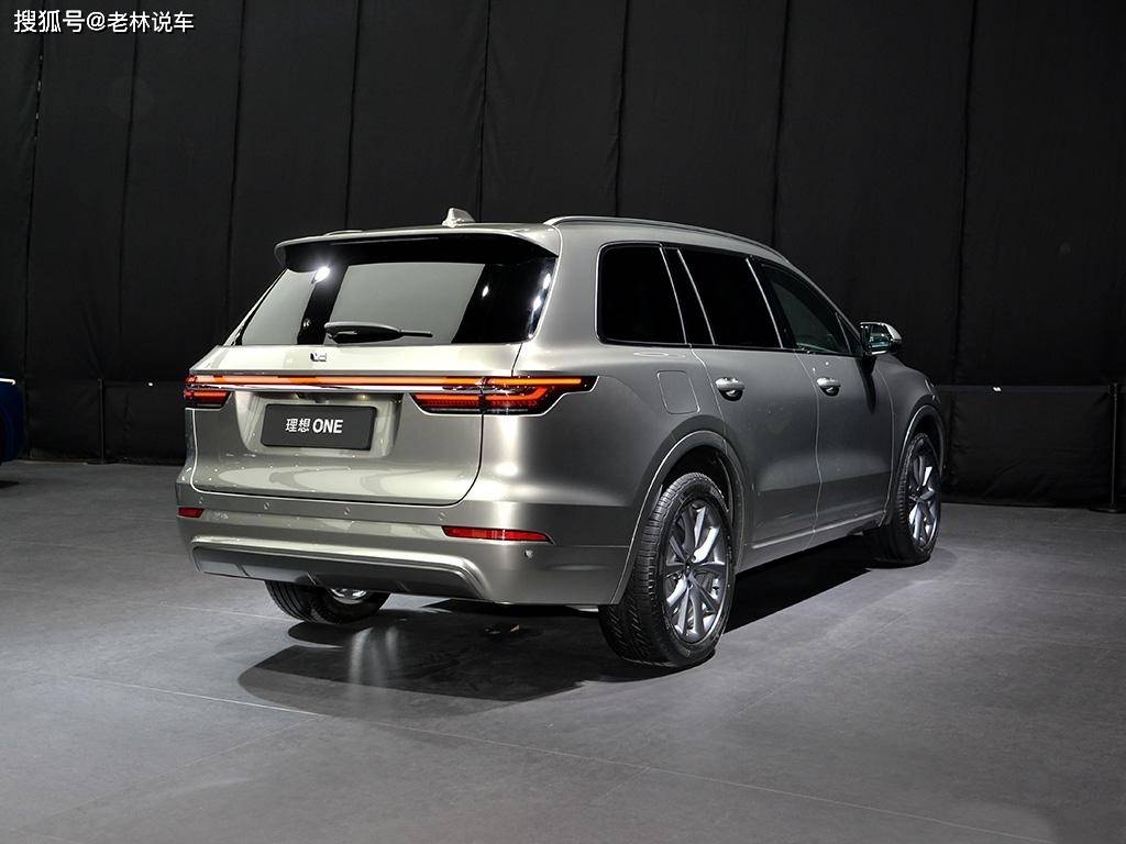 理想one:底盘质感不输宝马x5,保值率比燃油车还高