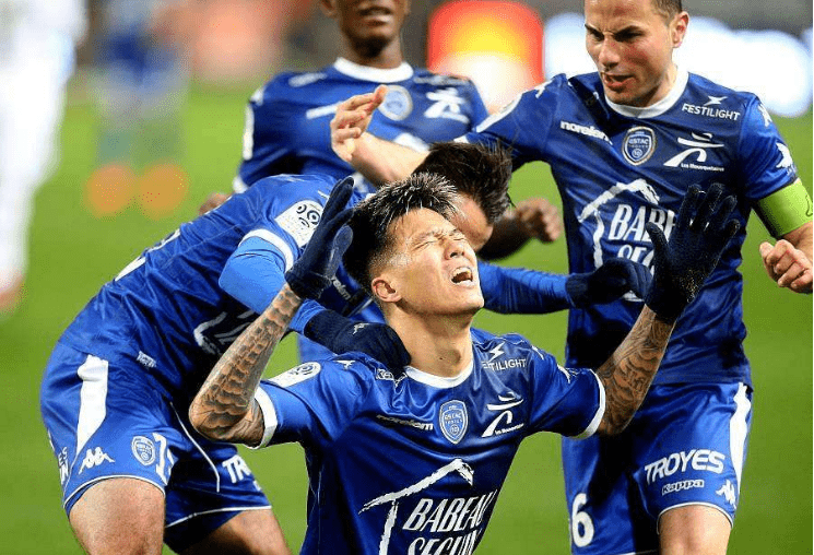 超级前锋:周五特鲁瓦vs尼奥尔 瓦朗谢纳vs亚眠