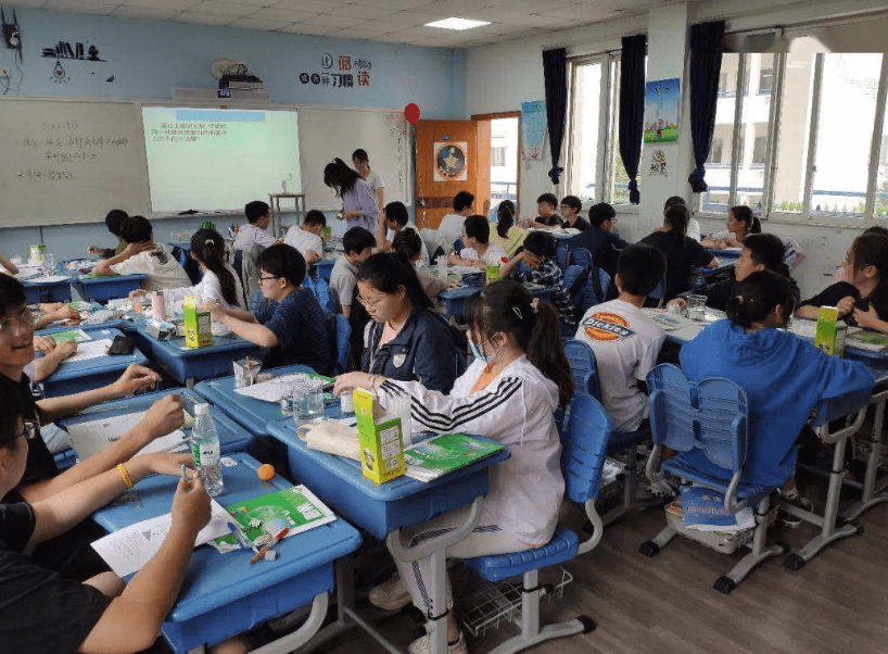 原创初中学科难度系数排行榜榜首名至实归物理化学无缘前三