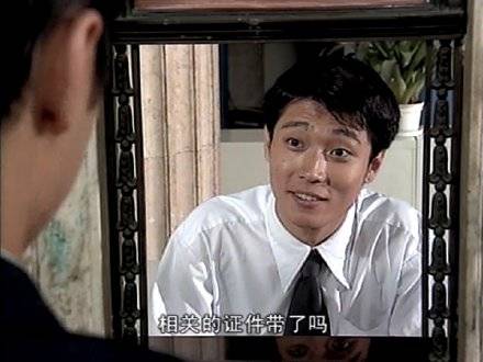 龔露,1980年05月05日出生於南京市,中國大陸女演員和主持人.