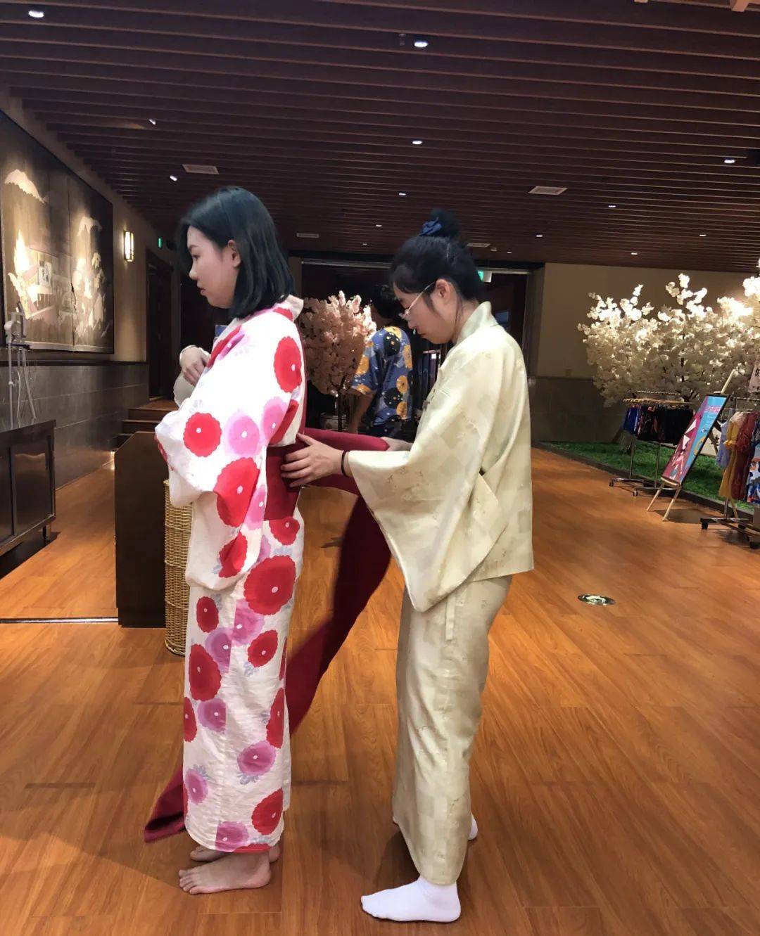 极乐汤温泉馆有的放松娱乐设施,也不只是泡个汤啦!