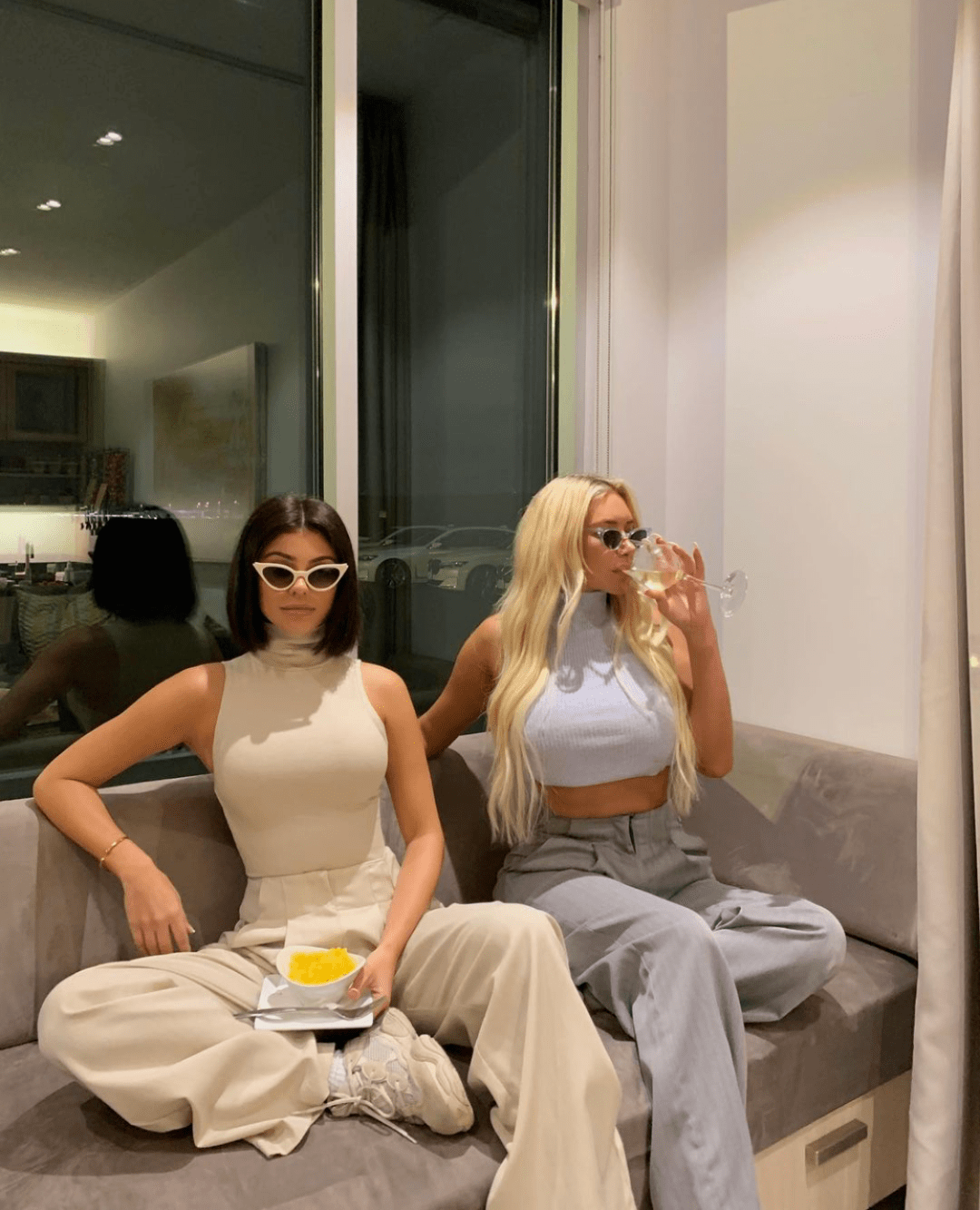 21岁的卡戴珊"私生女",满屏胸臀腿,网友直呼招架不住!_kelsey