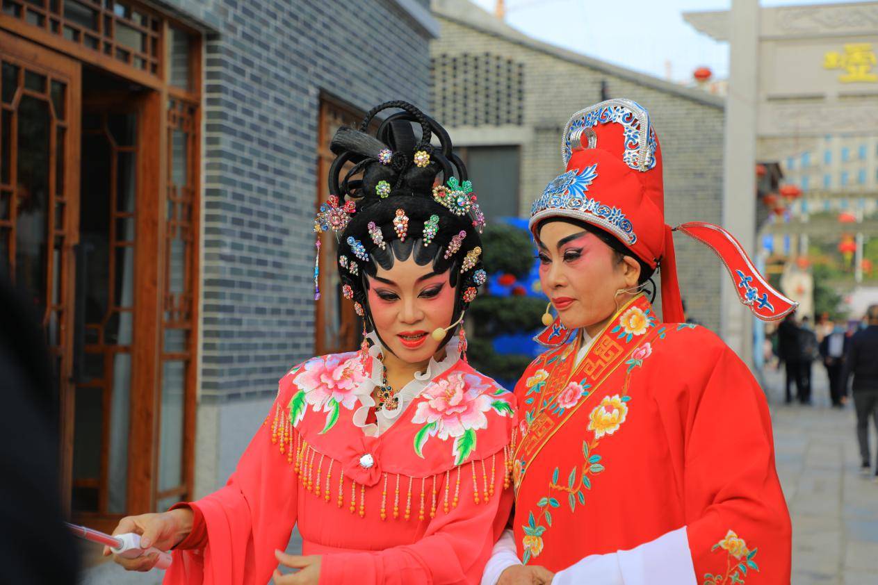 市民热情参与宝安民俗文化节 体验古邑民俗风情