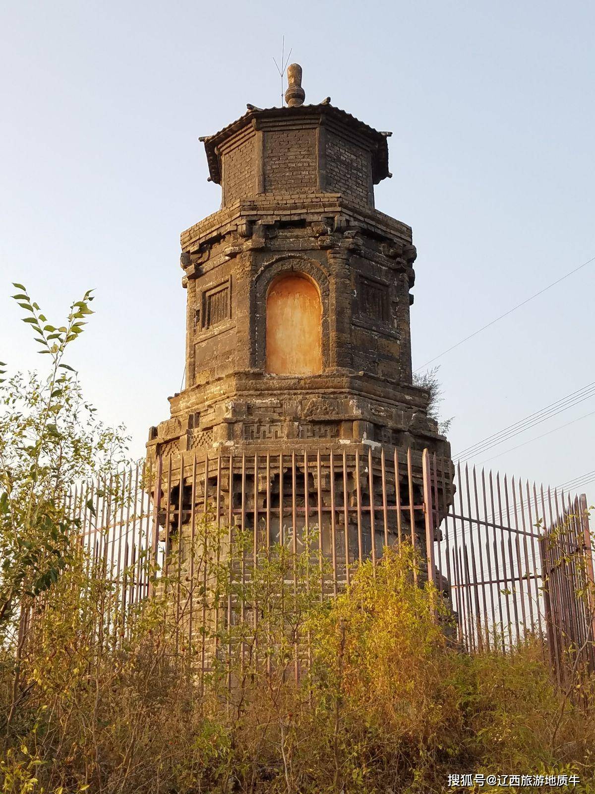 唐山出名的古塔並不多,以天宮寺塔,車軸山塔和遵化永旺塔最為代表