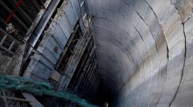 中国深藏于地下136米处的水电站，耗时20年使用，现仍在发电