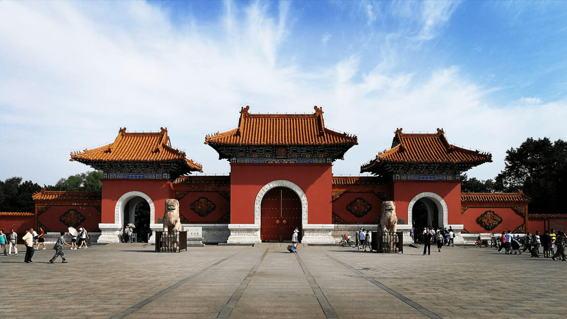 辽宁一鬼楼位于优良地段达20多年当地人还是希望它复活