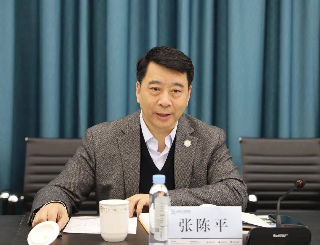 上海九院张陈平教授莅临海南口腔医院参观交流