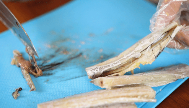 带鱼的终极烹饪法!一煎一烧只需2步,好吃到舔鱼刺