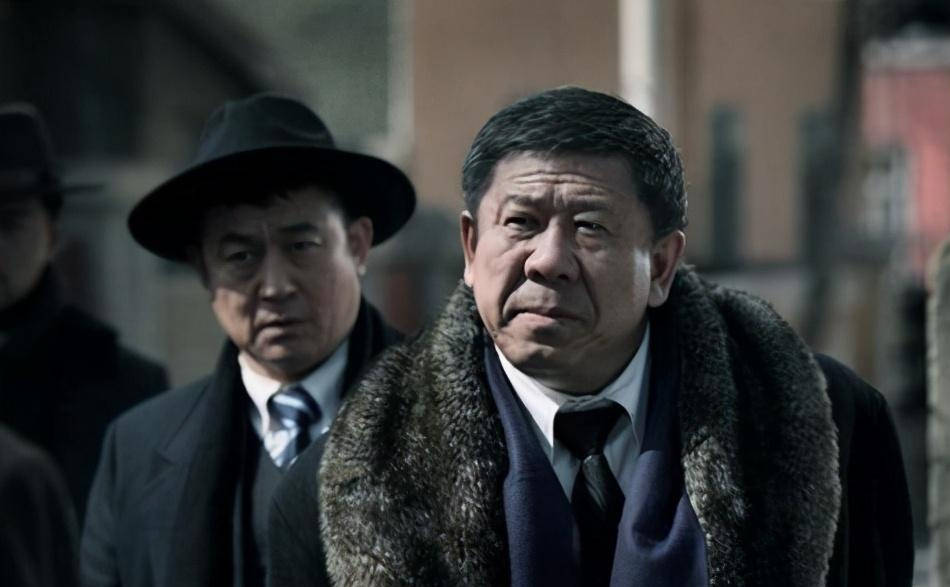 老戏骨程煜警察"专业户",46岁得飞天奖,老婆是国家一级导演