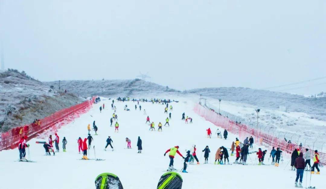 冬日想滑雪？看看贵州都有哪些好玩的滑雪场！