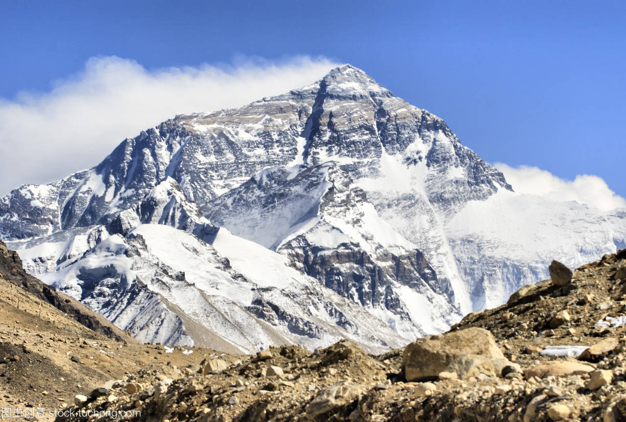 世界上最难爬的山峰，5万人挑战，成功者却没有100人，不是珠峰