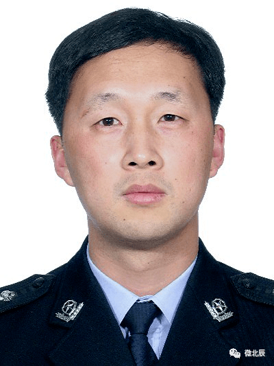 亓凯,男,1984年出生,中共党员,天津市第四十七中学高三物理教师.