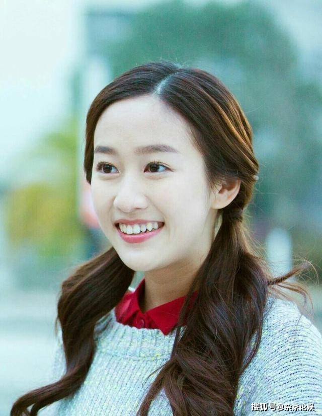 原创她是杨紫的好姐妹14岁因一角成名明明27岁因身高却像十几岁