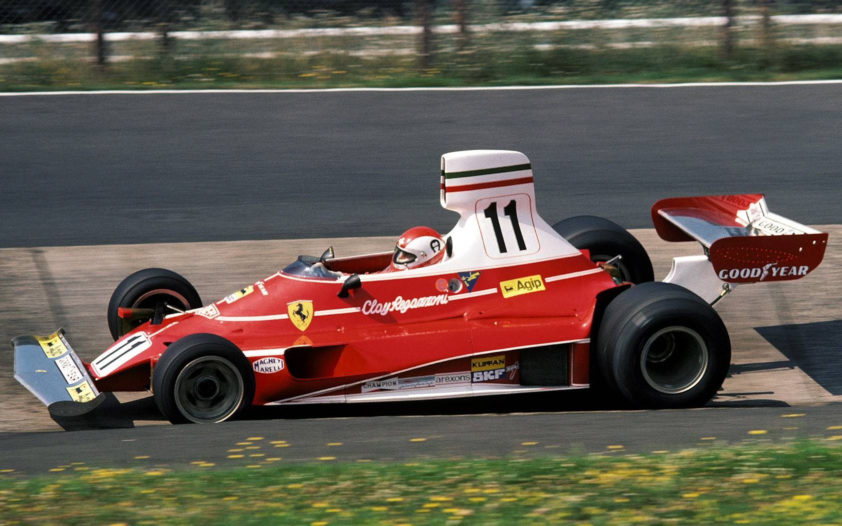 但在车队历史上312t这款车堪称法拉利的神车,关于这款车的故事有很多