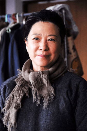 原创影后王馥荔近照状态佳不输小16岁于文华丈夫是李连杰大师兄