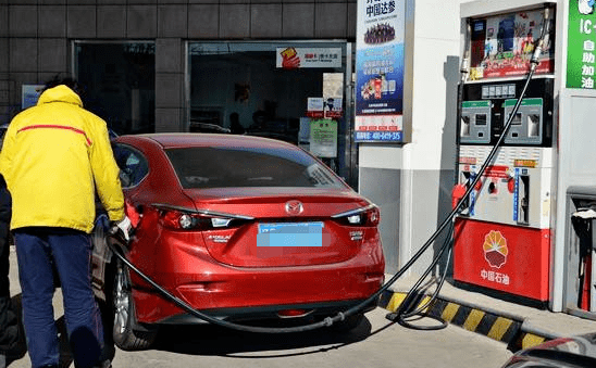 原创四川凉山加油站女子留下500元为消防车付费感动加油站