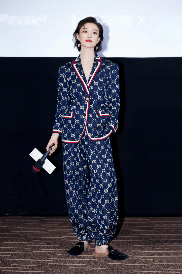 倪妮不愧是"人间gucci",套装睡衣出席活动,竟也是满满高级感