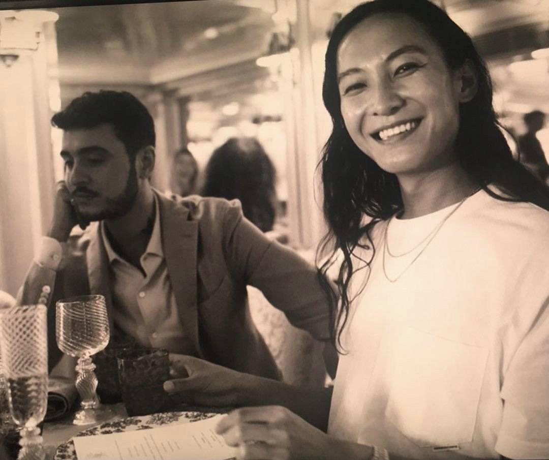 华裔设计师王大仁爆发丑闻对多名男模特进行骚扰意想不到