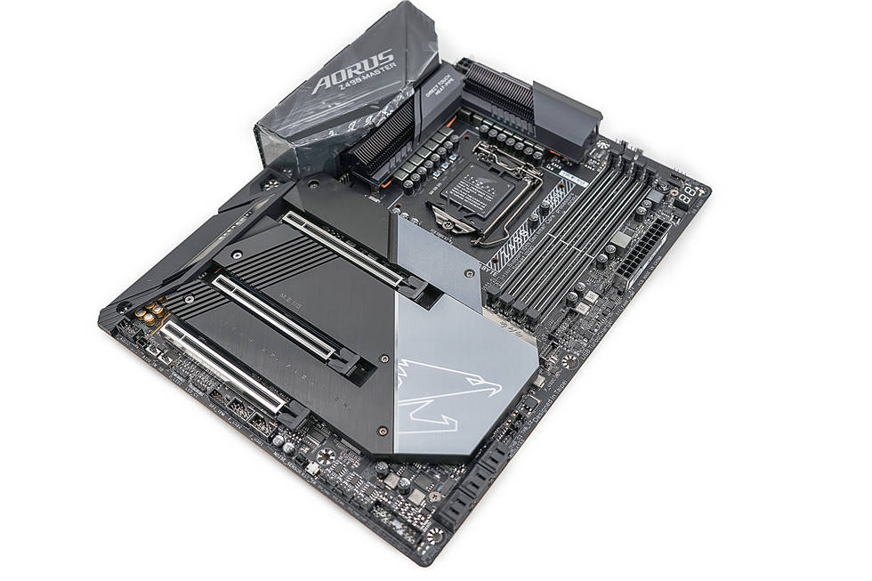 10700k技嘉z490master超级雕分形工艺define7compact装机记