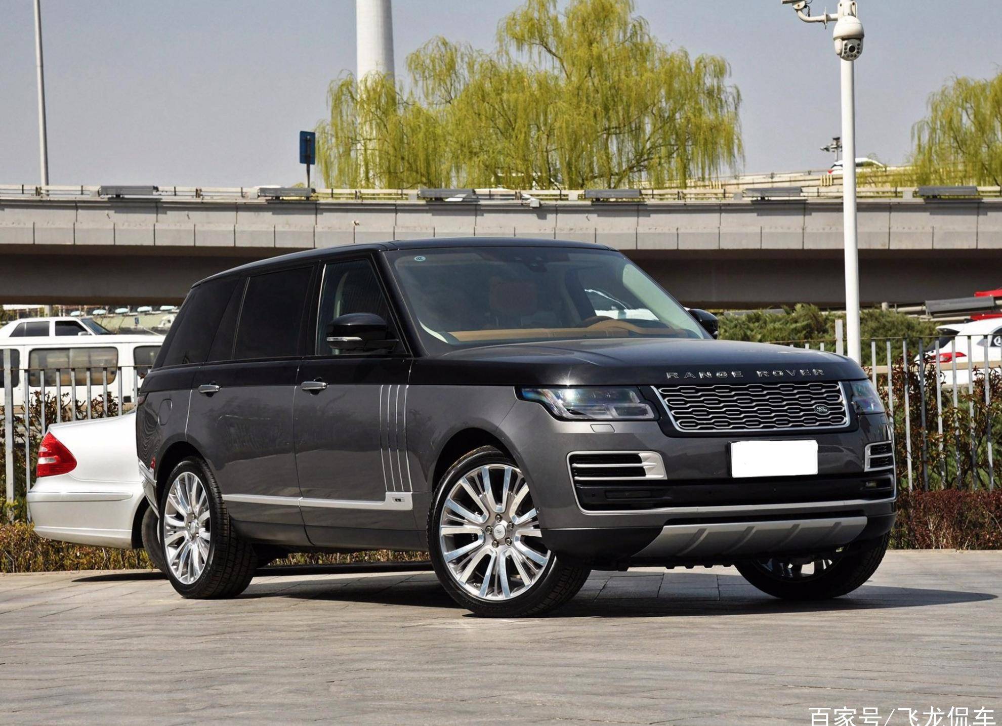 又一行政级suv车长5200mm大5座v8机械增压发动机全时四驱