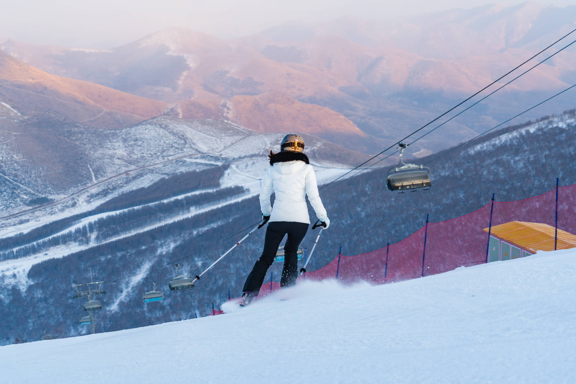 河山滑雪场图片