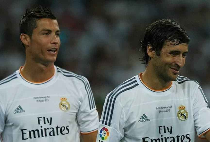 这该死的足球- 白衣王子劳尔【悲伤被慢慢咀嚼.从此再无指环王】