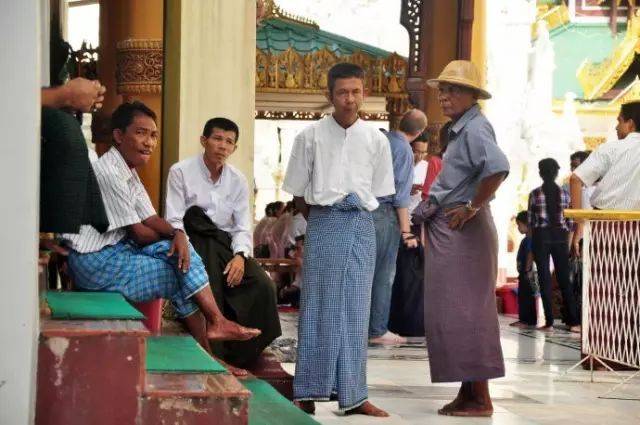 缅甸美女太主动，一伸手就想做这事，中国游客吓得脸都红了！