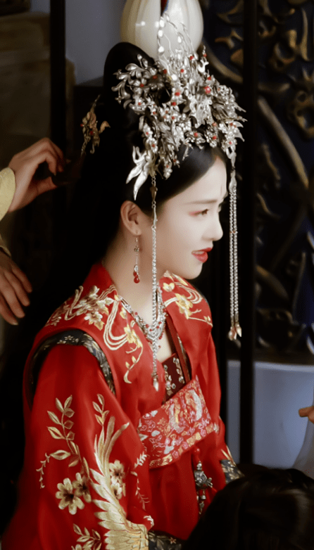 璇玑这是我穿嫁衣时扶摇这是我穿嫁衣时明兰麻烦让让