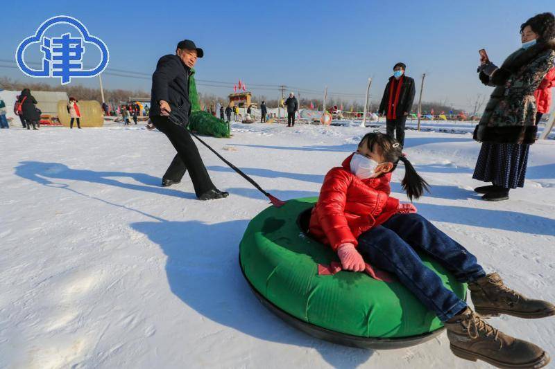 天津西青区滑雪场图片