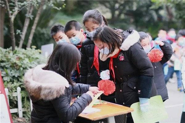 锦西小学图片